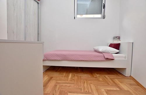 Downtown Apartamento | Apartman Lars