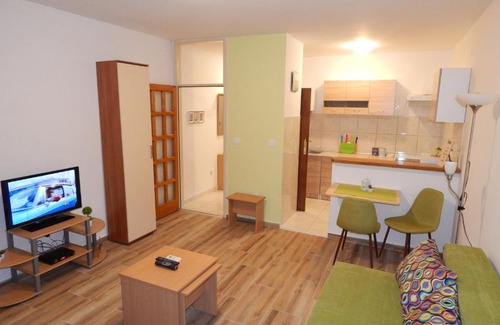 Topla Apartamento | Apartman Lena