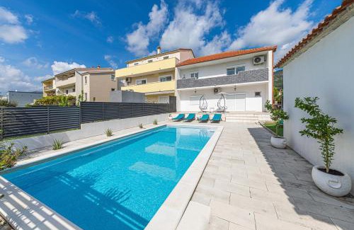 Kastela Apartamento | Apartman Luci