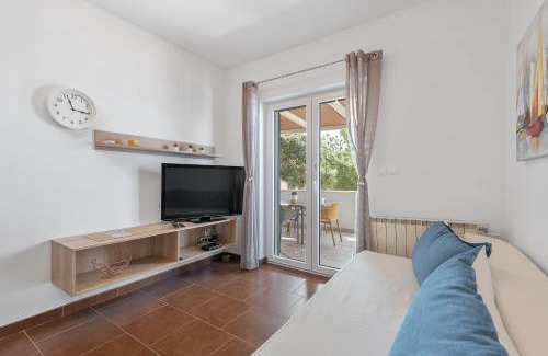 Primosten Burnji Apartamento | Apartman Maestral Bilo