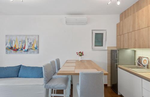 Primosten Burnji Apartamento | Apartman Maestral Bilo