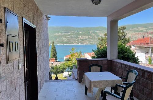 Topla Apartamento | Apartman Maki