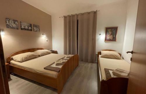 Topla Apartamento | Apartman Maki