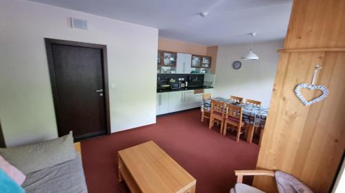 Novy Smokovec Apartamento | Apartman Mariana