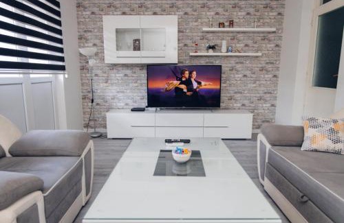 Foca Apartamento | Apartman Marina