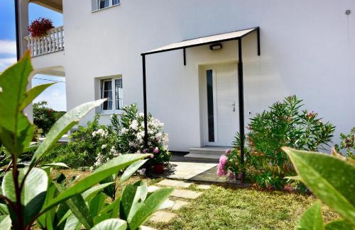 Zbandaj Apartamento | Apartman Melita