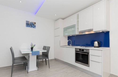 Medici Apartamento | Apartman Mia 2 - Omiš by Villas Guide