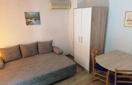 Obrovac Apartamento | Apartman Milica