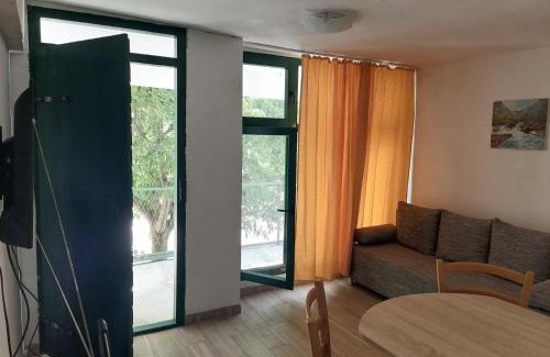 Obrovac Apartamento | Apartman Milica