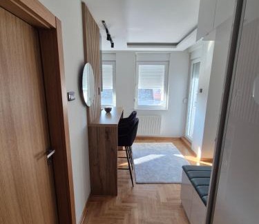 Petrovaradin Apartamento | Apartman Milica