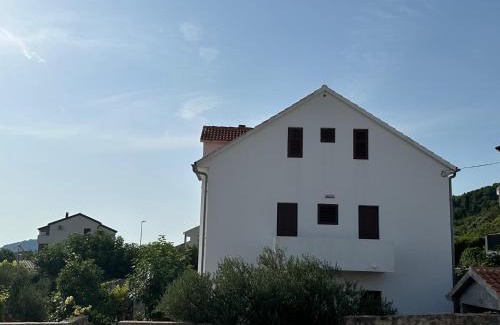 Preko Apartamento | Apartman Mrgic