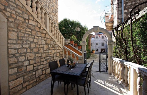 Supetar Apartamento | Apartman Nikoleta