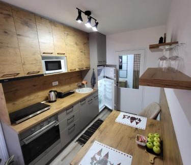 Krusevac Apartamento | Apartman Ogledalce, 51m2, potpuno opremljeno, Kruševac Smeštaj
