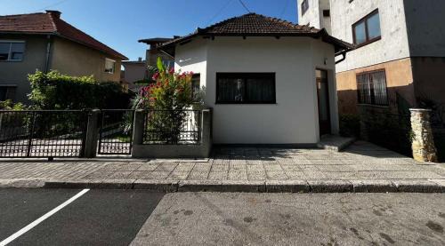 Mali Radic Apartamento | Apartman Orhideja