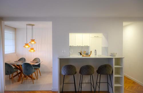 Gospostina Apartamento | Apartman Petar-Spacious Friendly Stay in the Heart of Budva