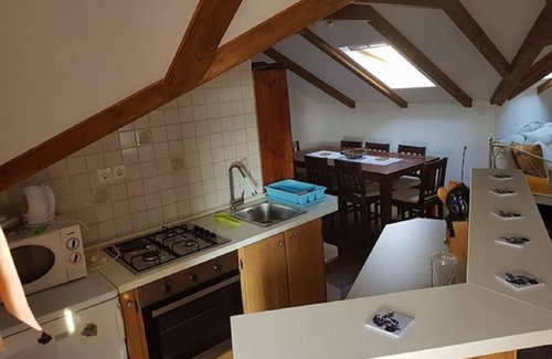 Rukavac Apartamento | Apartman se nalazi u mirnom okruženju na jugoistočnoj strani otoka Visa.