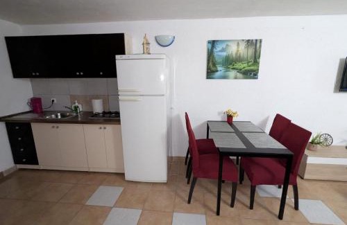 Gornji Karin Apartamento | Apartman Slavica