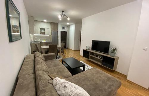 Kragujevac Apartamento | Apartman SM Kragujevac II