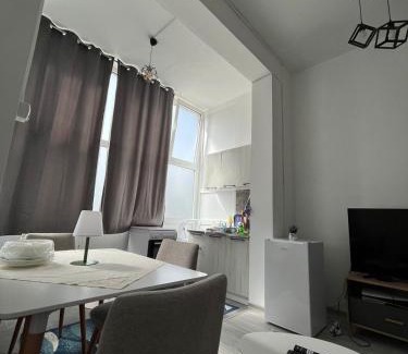 Topla Apartamento | Apartman sm
