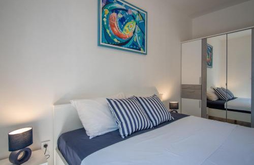 Pirovac Apartamento | Apartman Soto