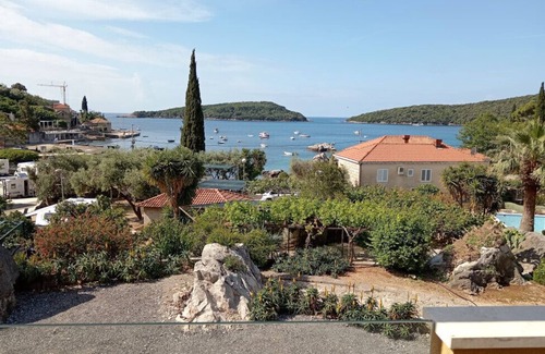 Molunat Apartamento | Apartman Twins 2 by Villas Guide