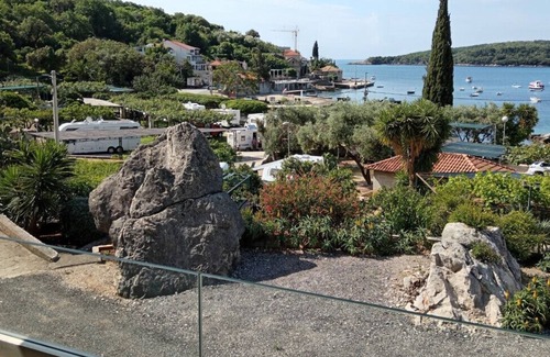 Molunat Apartamento | Apartman Twins 2 by Villas Guide