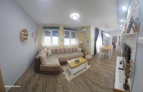Zrenjanin Apartamento | Apartman Una