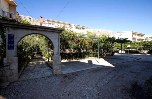 Duce Apartamento | Apartman Villa Josipa - Duće: 50 M od Plaze