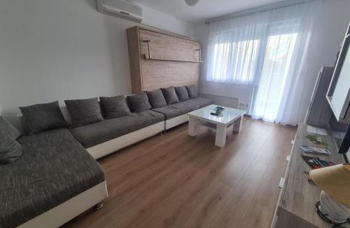 Osijek Apartamento | Apartman Yellow - SELF CHECK IN