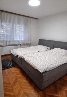 Kraljevec Sesvetski Apartamento | Apartman Zageb