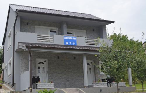 Vrdnik Apartamento | Apartmani Ana