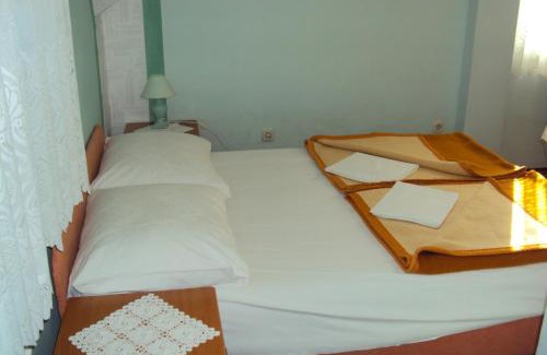 Krapinske Toplice Cama Y Desayuno | Apartmani i sobe Đurđan