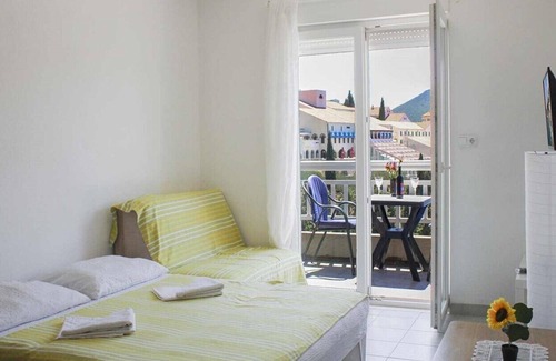 Neum Apartamento | Apartmani Jurković / Comfort apartment with sea view 3