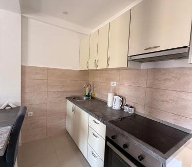 Tivat Apartamento | Apartmani Kankaras - Sea View