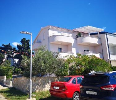 Povljana Apartamento | Apartmani Klauda