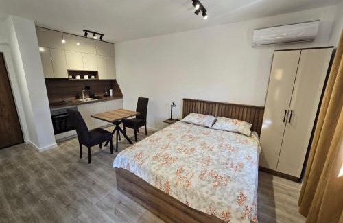 Zeljeznica Apartamento | Apartmani Kralj Bar
