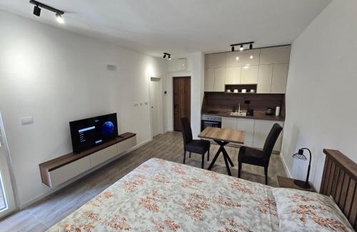 Zeljeznica Apartamento | Apartmani Kralj Bar