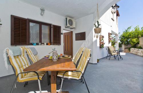 Zavala Apartamento | Apartmani Kulić 25 metara od plaže br 2