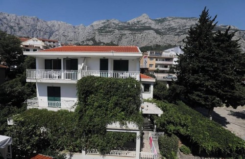 Bili brig Apartamento | Apartmani Makarska 1, desni