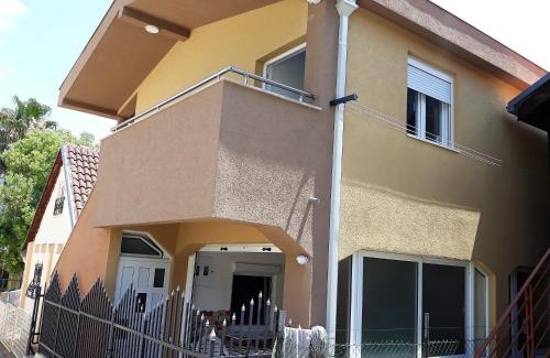 Sutomore Casa | Apartmani "Ravić"