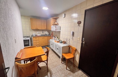 Jardim da Penha Apartamento | Apartment 50 meters from Camburi Beach Promenade