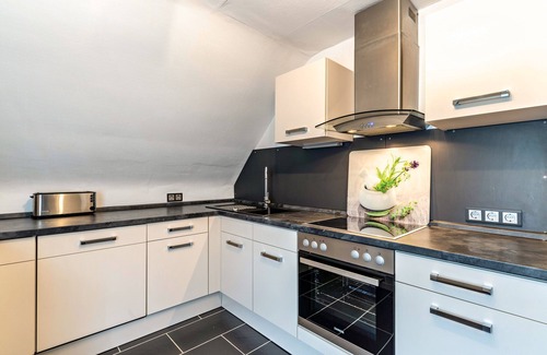 Bad Peterstal-Griesbach Apartamento | Apartamento 'Ferienwohnung Schwarzwaldliebe' con terraza privada y Wi-Fi