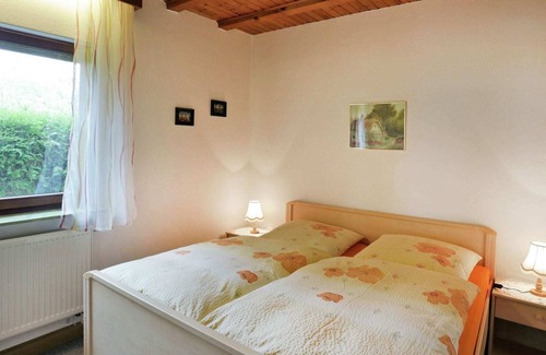 Armsfeld Apartamento | Amplio apartamento con piscina exterior climatizada en Armsfeld (Hesse)