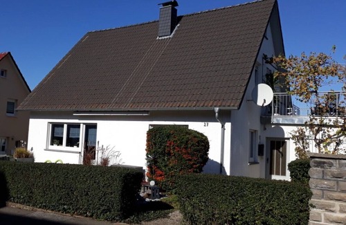 Hofheim in Unterfranken Apartamento | Apartamento (65m²) con una gran terraza.