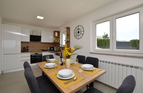 Miholascica Apartamento | Apartments Villa Sofia (81541-A2) - Martinscica - island Cres