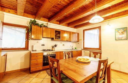Montan-Angelin-Arensod Apartamento | Apartment with garden in Aosta (Casa Alpina - Sarre)