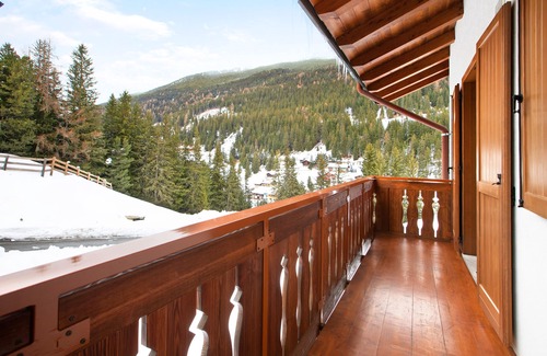 Santa Caterina Valfurva Apartamento | Apartamento 'Chalet Primula 7' con vistas a la montaña, jardín compartido y Wi-Fi