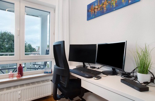 Kressbronn Apartamento | Apartment 'Karma' with Mountain View, Balcony and Wi-Fi