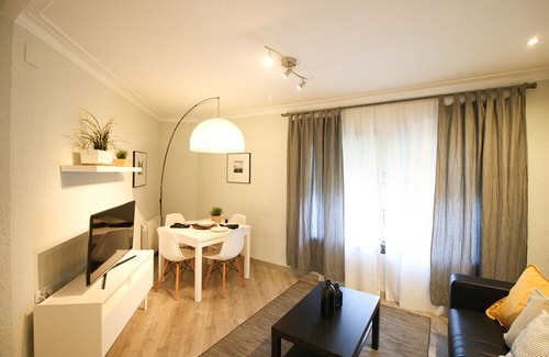 Collblanc y La Torrassa Apartamento | Apartment Metropolitan
