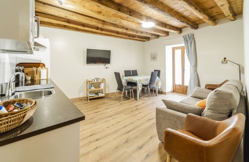 San Martin de Rubiales Apartamento | Apartamento 'Tierra' con jardín compartido, balcón y Wi-Fi